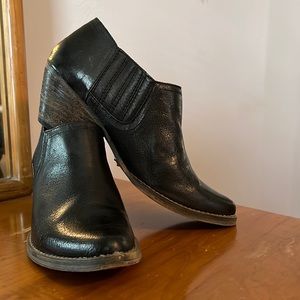 Very Volatile Black Booties